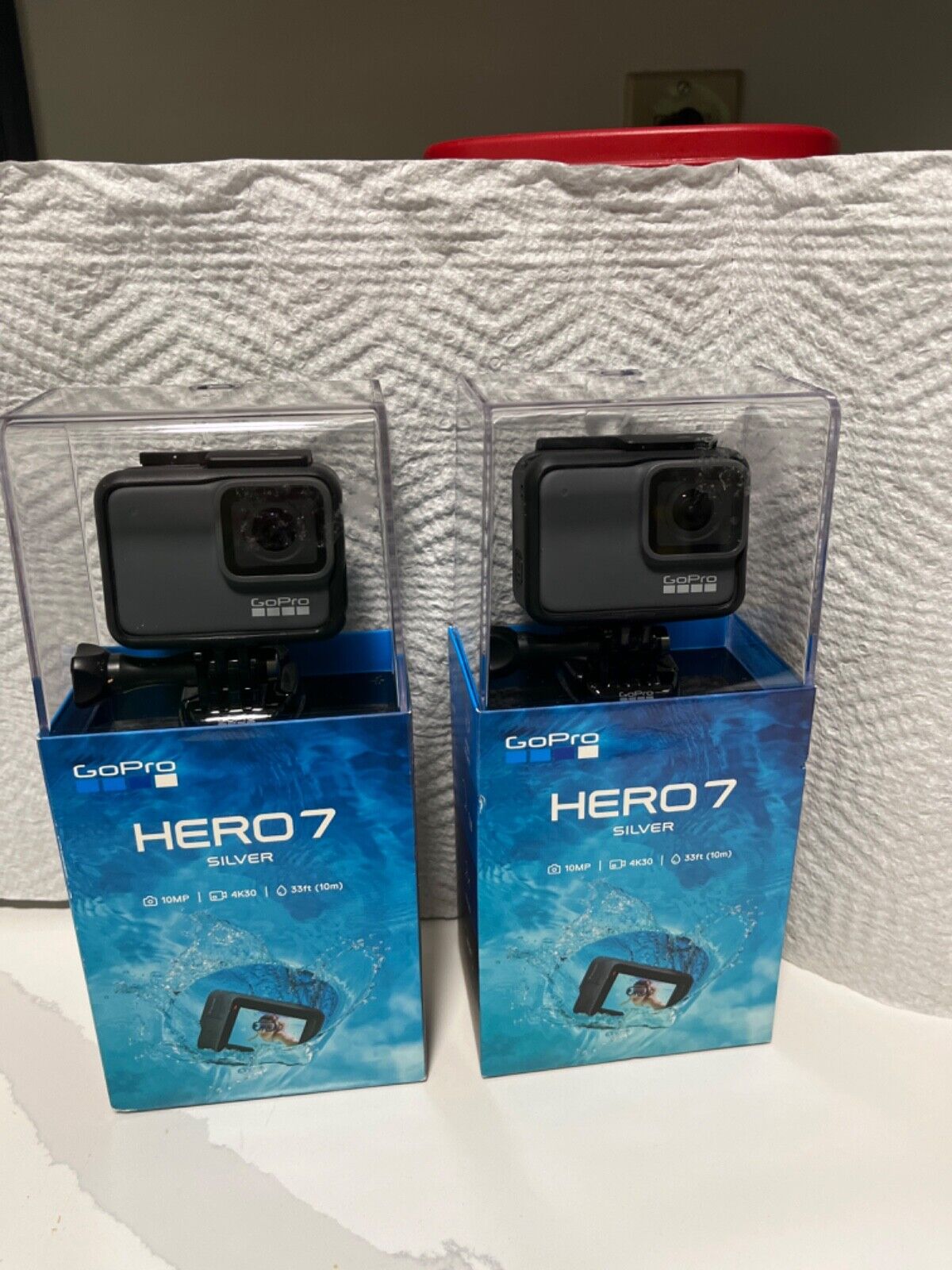 GoPro Hero7 Bundle with Protective Housing - Silver 2 For Sale